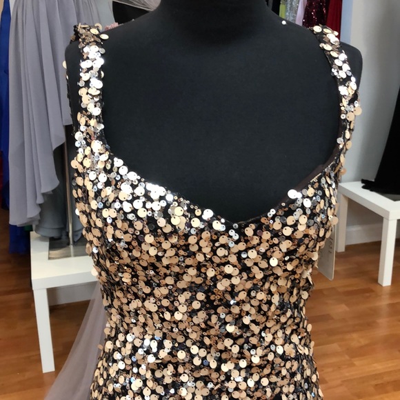 ⭐️SOLD⭐️ Chocolate-beige prom dress with large sequins - Picture 2 of 8